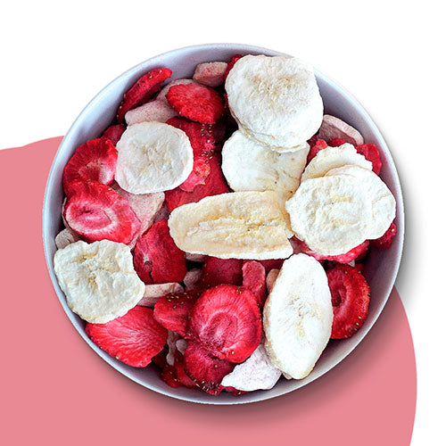 Erdbeere-Banane-Knusper-Mix-in-der-Schale